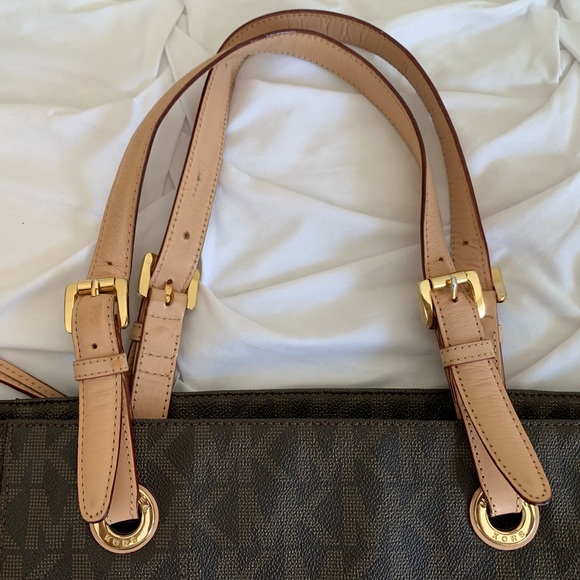 Michael Kors Signature Logo Jet Set Tote Purse - Picture 2 of 8